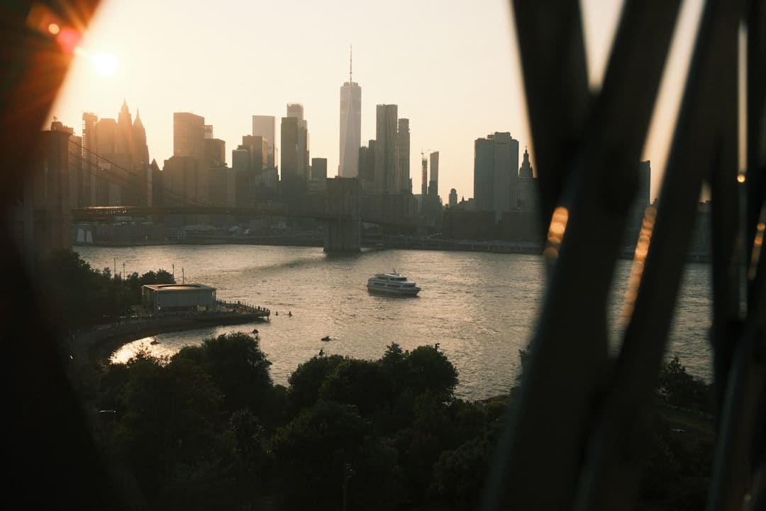 8月中国制造业PMI升至49.4%
